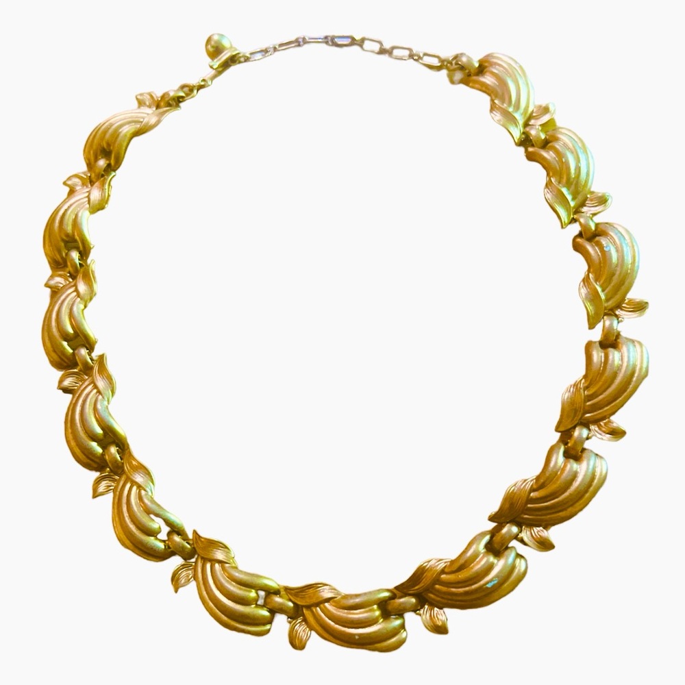 Vintage 1950’s (?) Matte Gold Leaf Like Link Choker Necklace, 14” Long